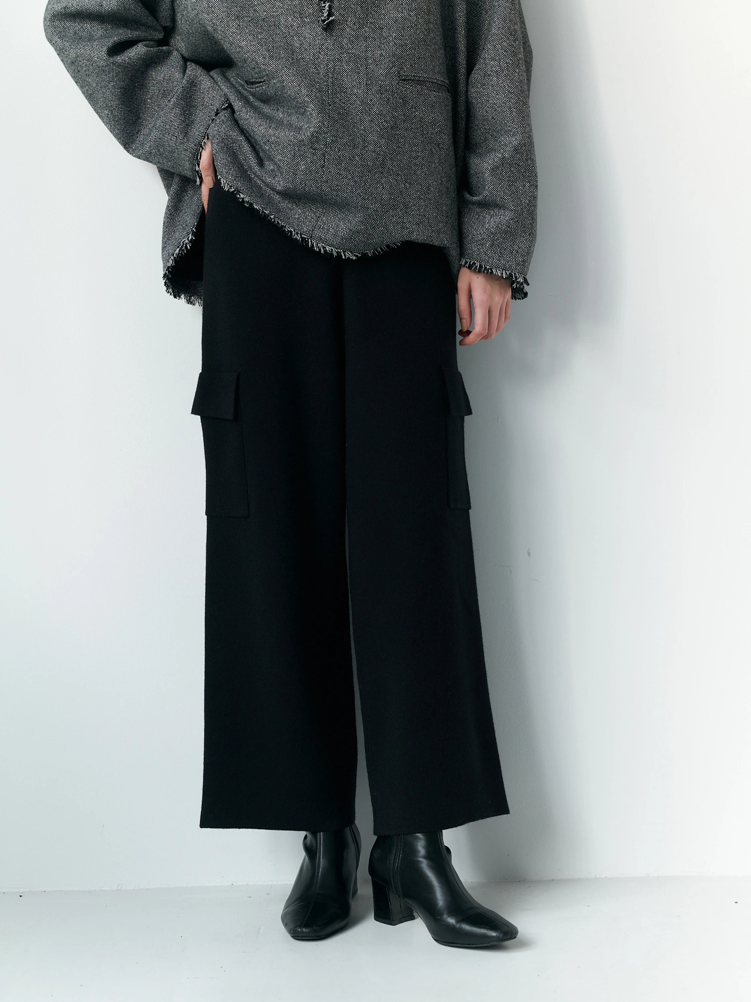 juemi ニットパンツ ブラウン Contrast Knit Shorts – JUEMI
