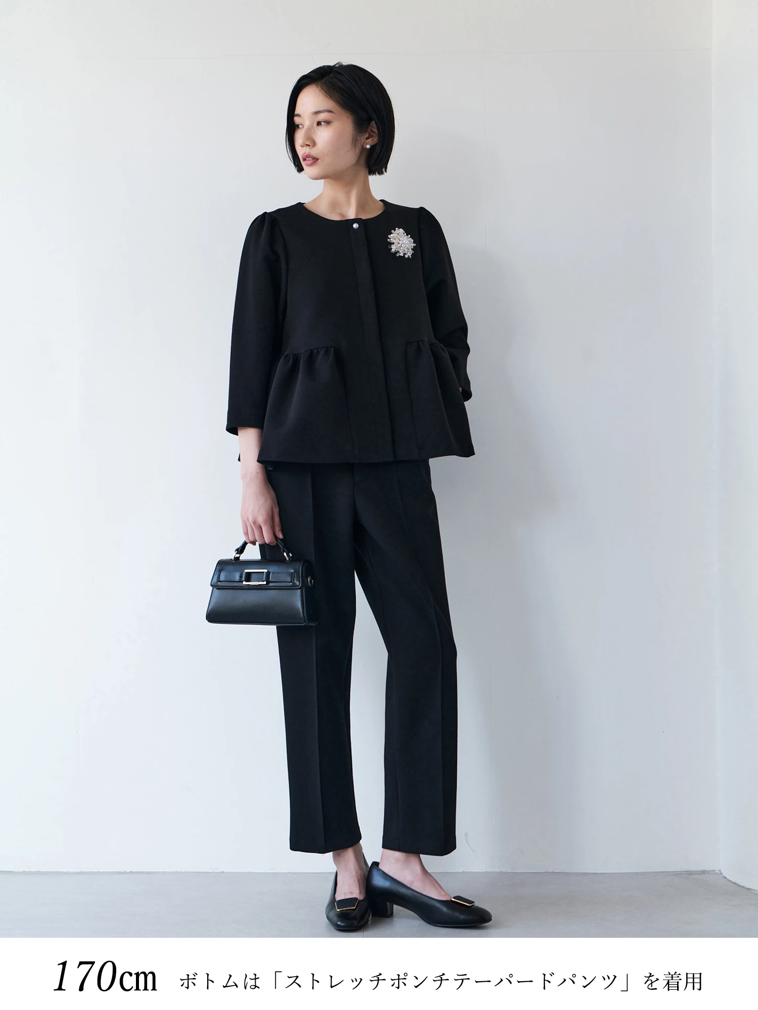 birthdaybash パールボタン　ペプラム　トップス　新品 パールボタンペプラムトップス