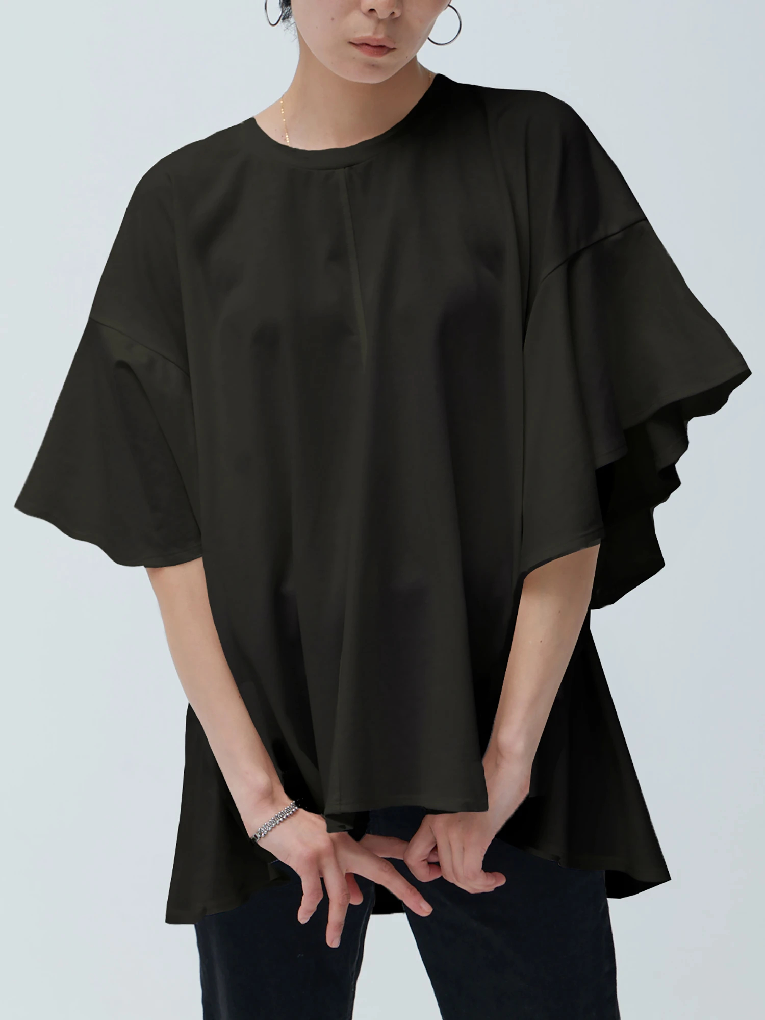 Brown&Street フロートスリーブTシャツ カットソー レディース ブラック 黒 フレア 半袖 トップス 丸首 おしゃれ 新品 フロートスリーブTシャツ / Brown&Street（ブラウンアンド
