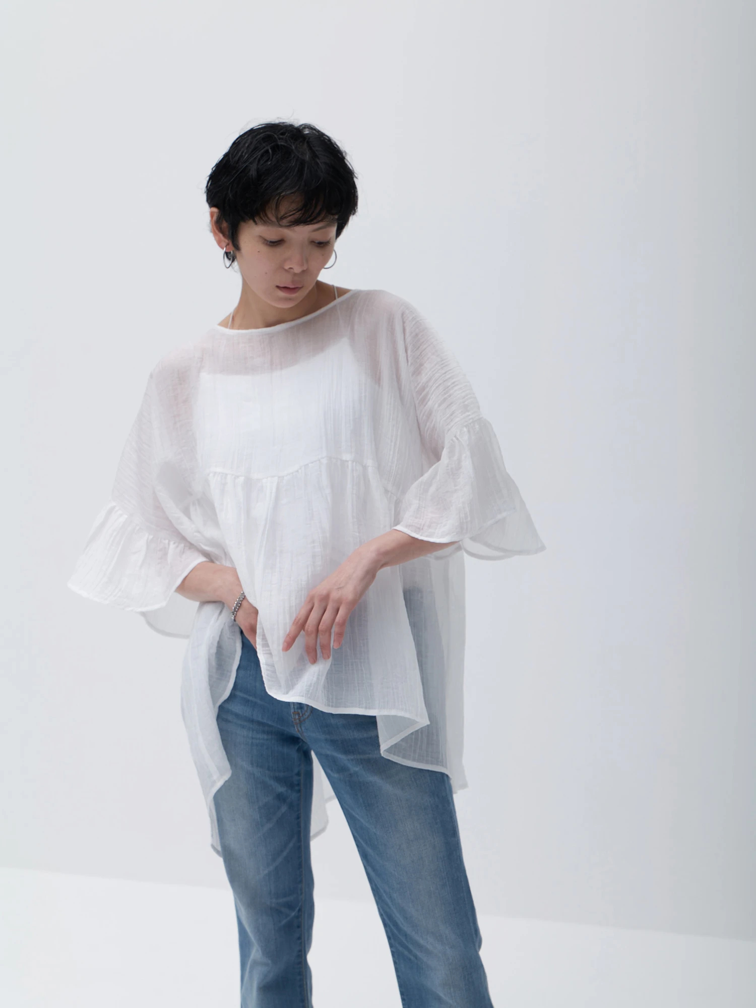 マコト！！♡︎ʾʾスピック&amp;スパン　袖ギャザーシアーブラウス sakishimatokyo ブラウス シャツ 「2WAY」シアーブラウス / ボリューム