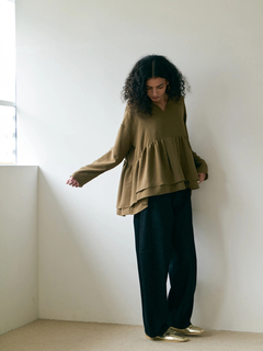 Brown&Street(ブラウンアンドストリート) |【抜け感シルエット】 キーネックペプラムトップス