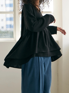 Brown&Street(ブラウンアンドストリート) |【抜け感シルエット】 キーネックペプラムトップス