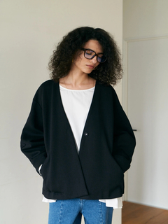 Brown&Street(ブラウンアンドストリート) |【軽やかな“大人の羽織り”】Ｖネックカットソージャケット