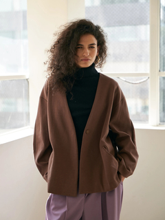 Brown&Street(ブラウンアンドストリート) |【軽やかな“大人の羽織り”】Ｖネックカットソージャケット