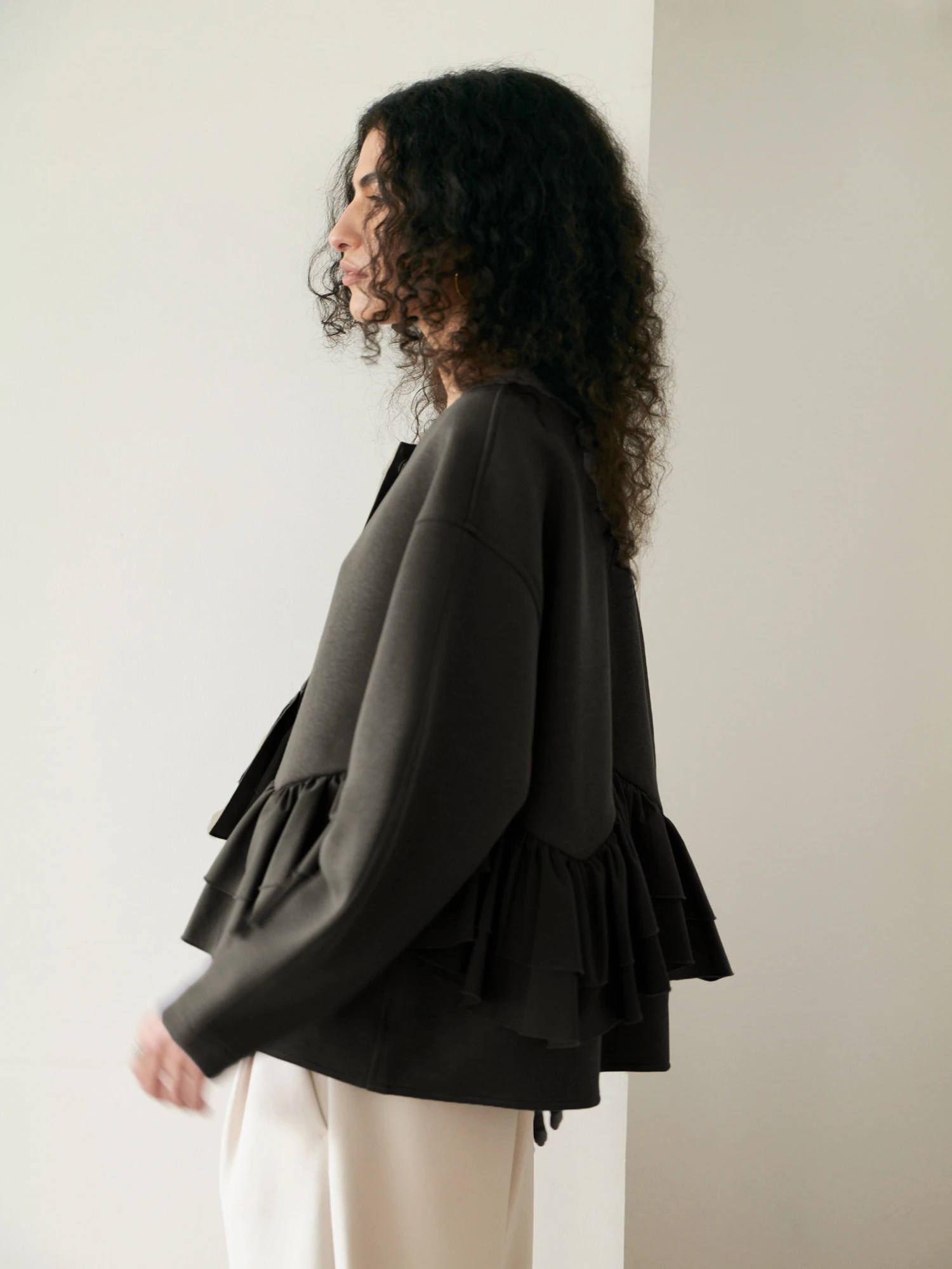 着映え・腰回りカバー】フリルポンチジャケット / Brown&Street