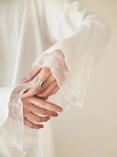 Brown&Street(ブラウンアンドストリート) |【レイヤードに映える】レースフレアカフロンT