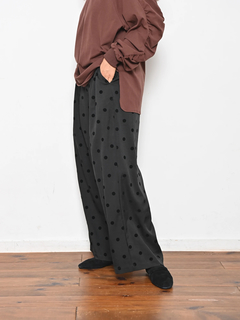 Brown&Street(ブラウンアンドストリート) |【美シルエット】 フロッキードットワイドパンツ